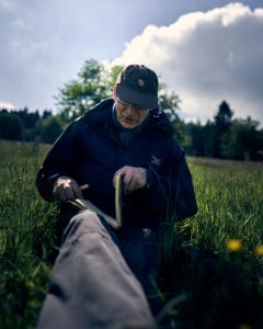 Natur Sitzplatz Journaling Zuhause in der NaturWildnispädagogik Ausbildung Wurzeltrapp Wildnisschule
